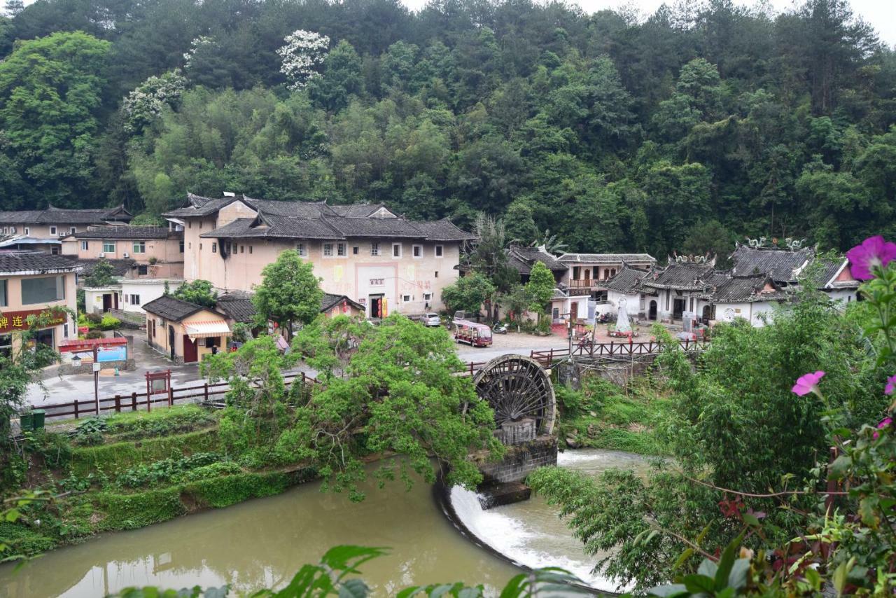 Longyan Yongding Tulou Mengtian Inn Buitenkant foto